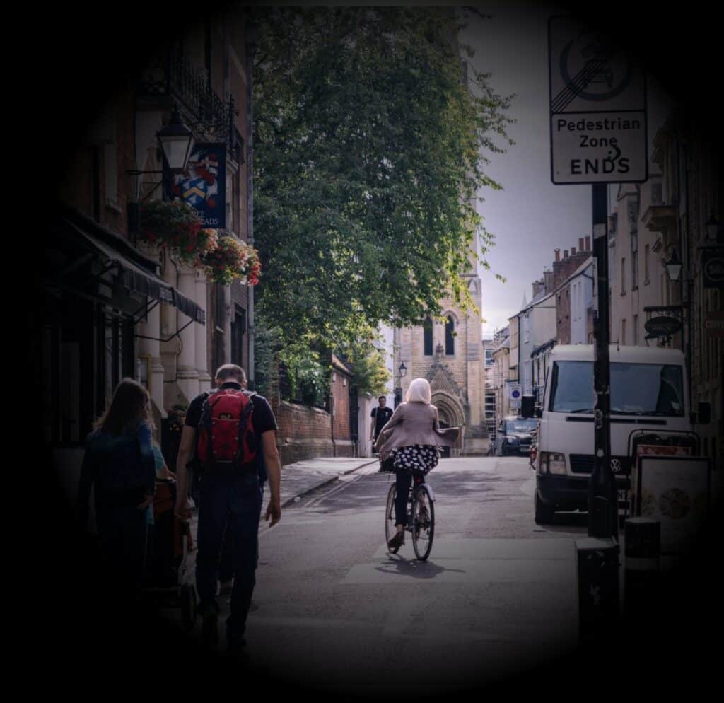 Street scene with black tunnel effect simulating tunnel vision